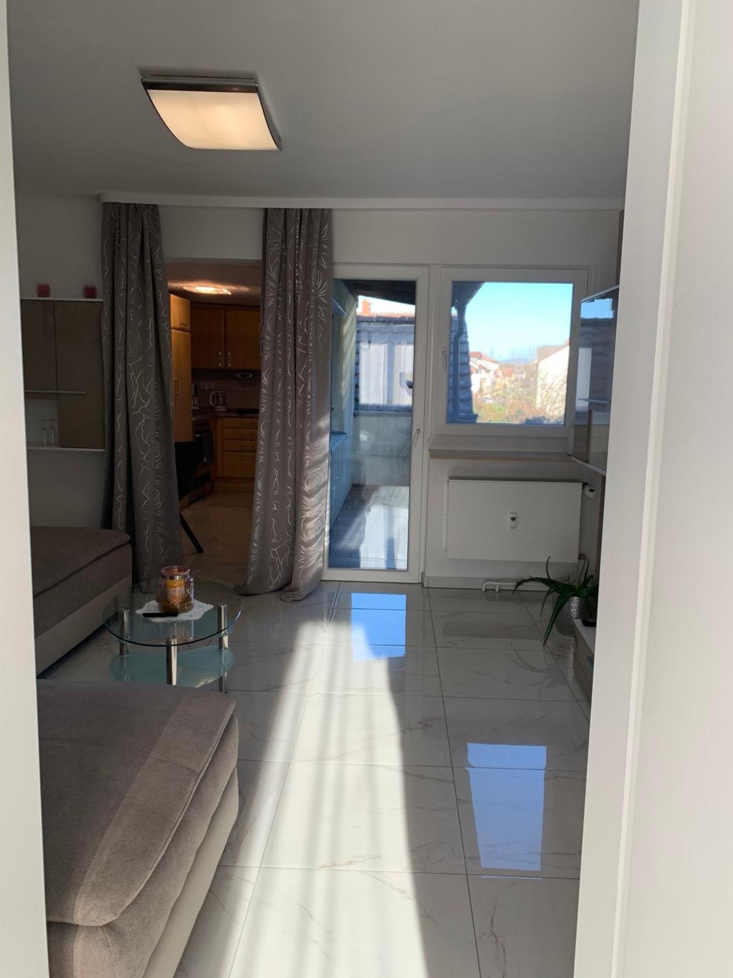 Moderne 2 Zimmer Wohnung Mit Vollausstattung Ketsch Esterno foto