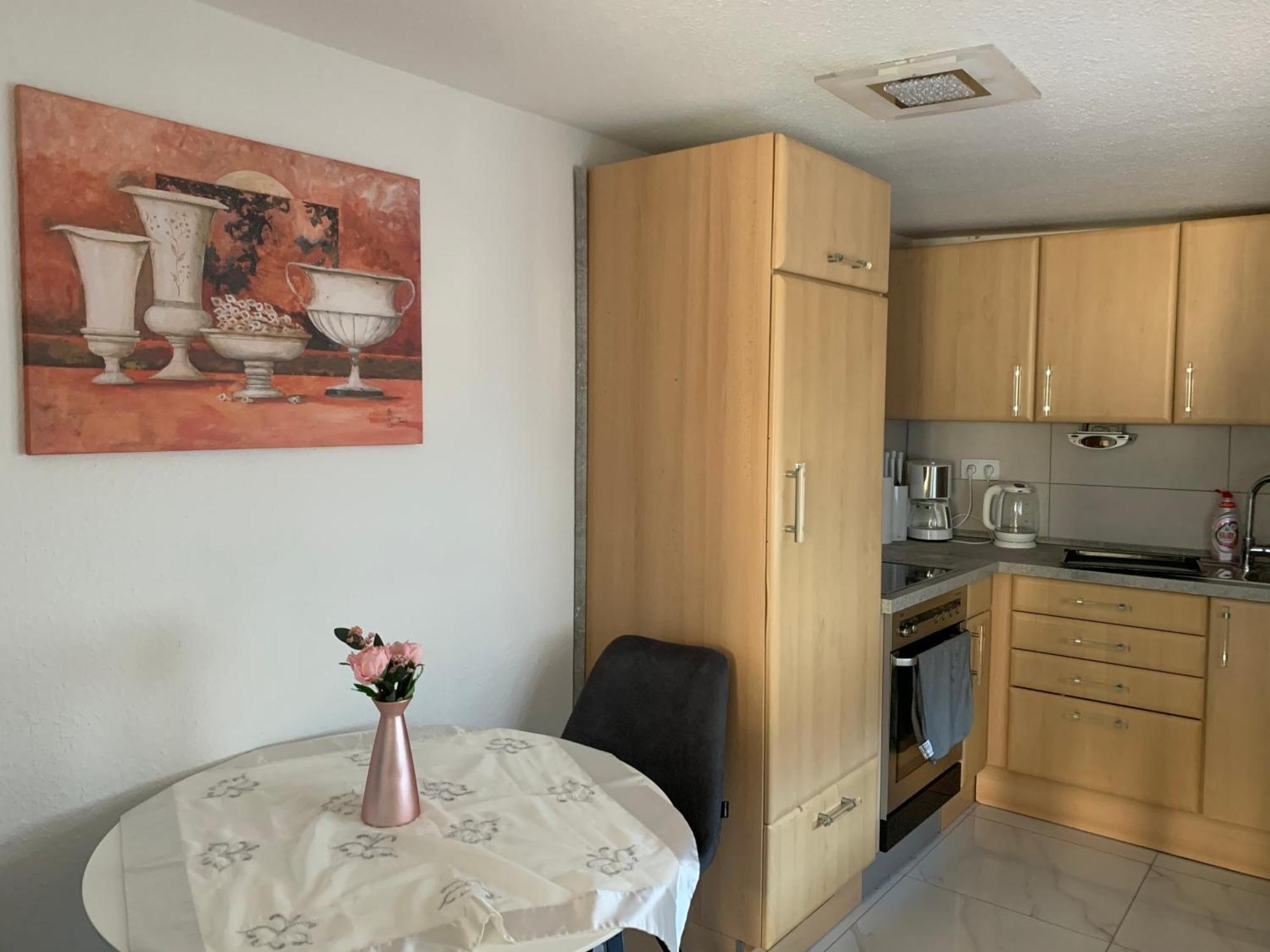 Moderne 2 Zimmer Wohnung Mit Vollausstattung Ketsch Esterno foto