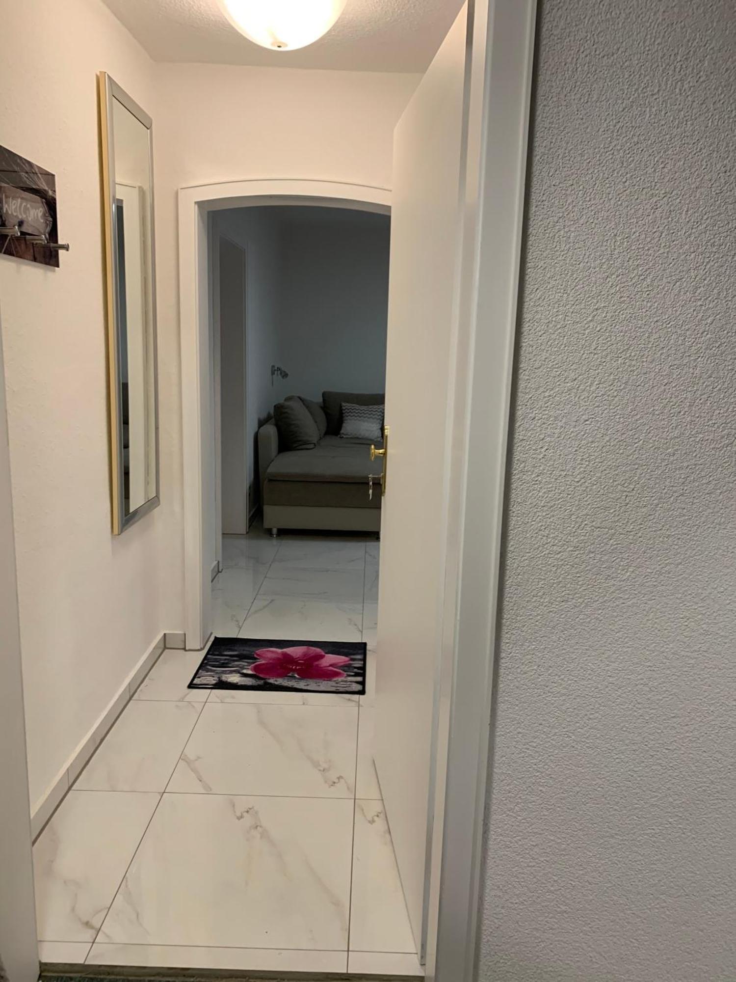 Moderne 2 Zimmer Wohnung Mit Vollausstattung Ketsch Esterno foto